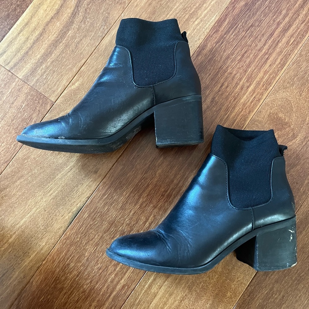 Steve madden black booties